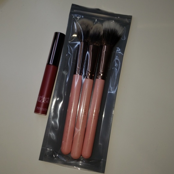 Sephora Other - Luxie brush set and Girlactik lippie!
